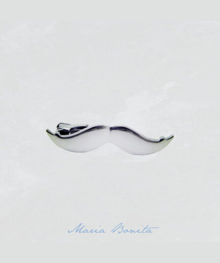Pisacorbatas bigote