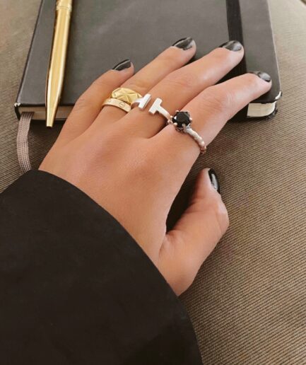 Czarina black ring